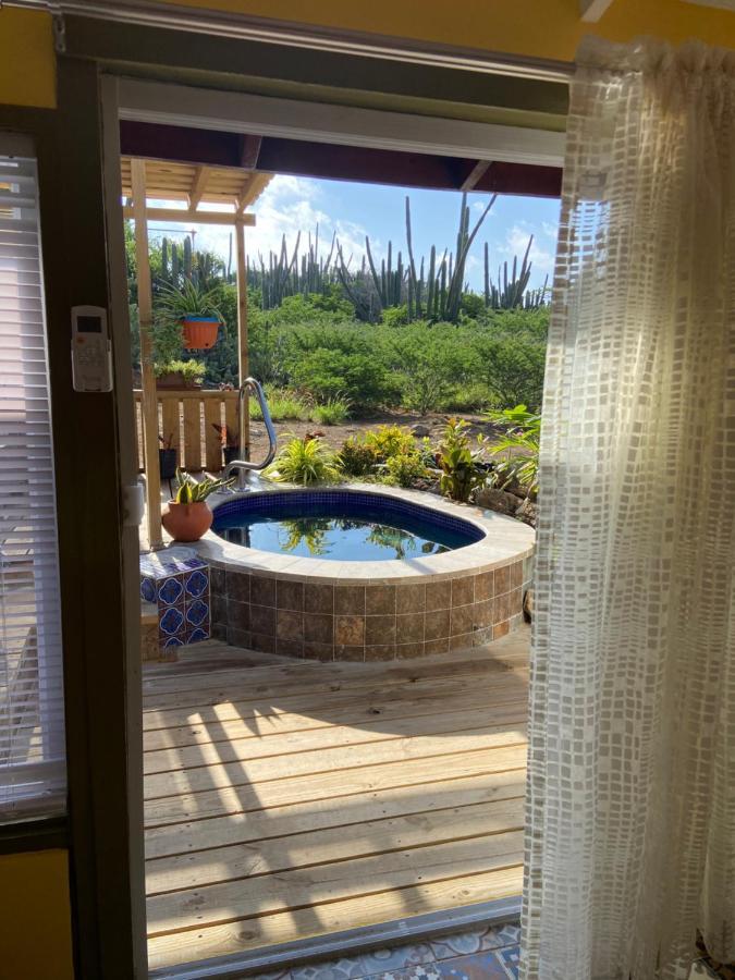 Cozy Studio With Private Spa Ораниестад Екстериор снимка
