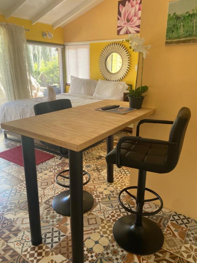 Cozy Studio With Private Spa Ораниестад Екстериор снимка